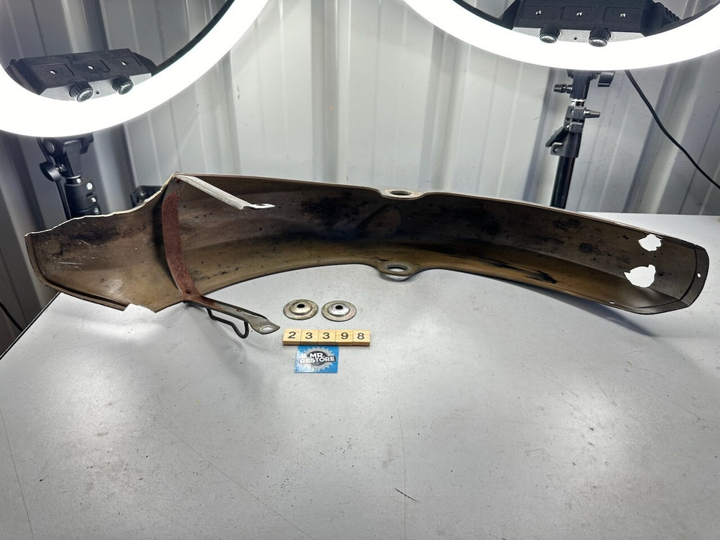 Yamaha V70 V80 V90 Front Mudguard Fender & Bracket (damaged)