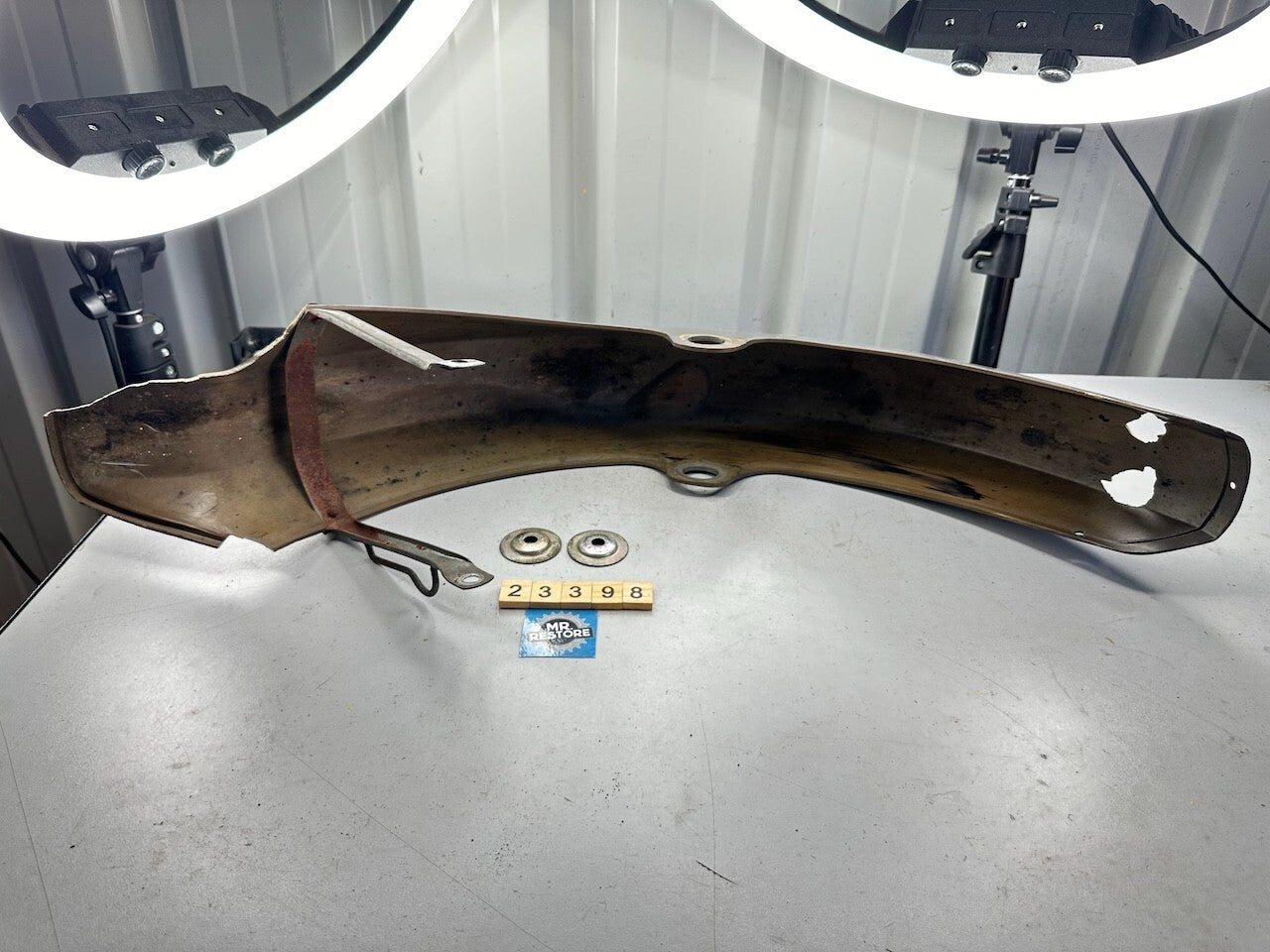 Yamaha V70 V80 V90 Front Mudguard Fender & Bracket (damaged)