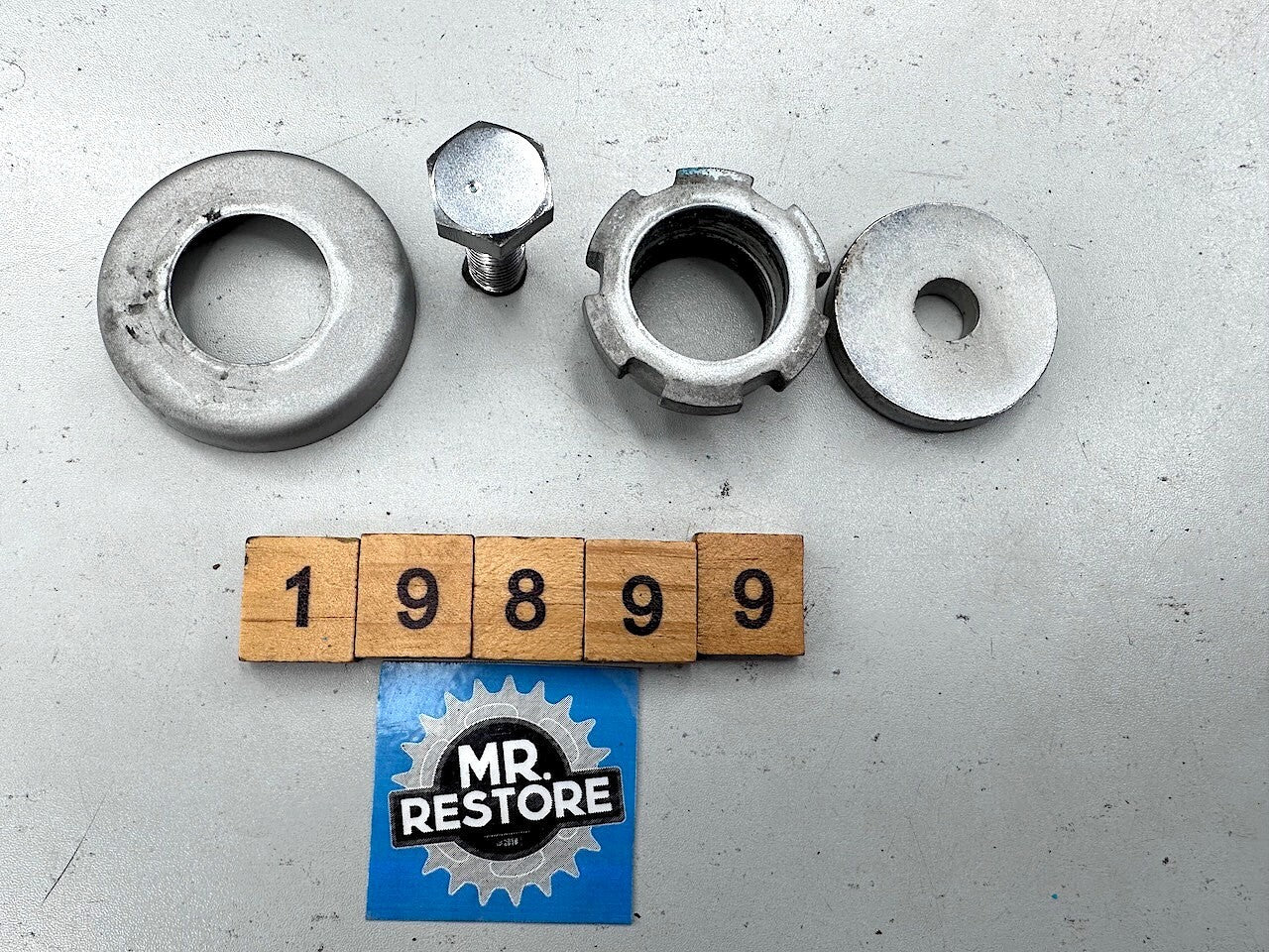 Yamaha V90 T 1982 Upper Fork Clamp Triple Tree Fixings