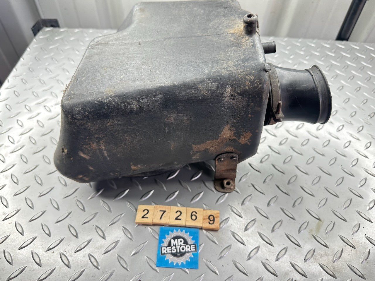 Suzuki SP370 '78-79' Air Box Cleaner 13700-32400