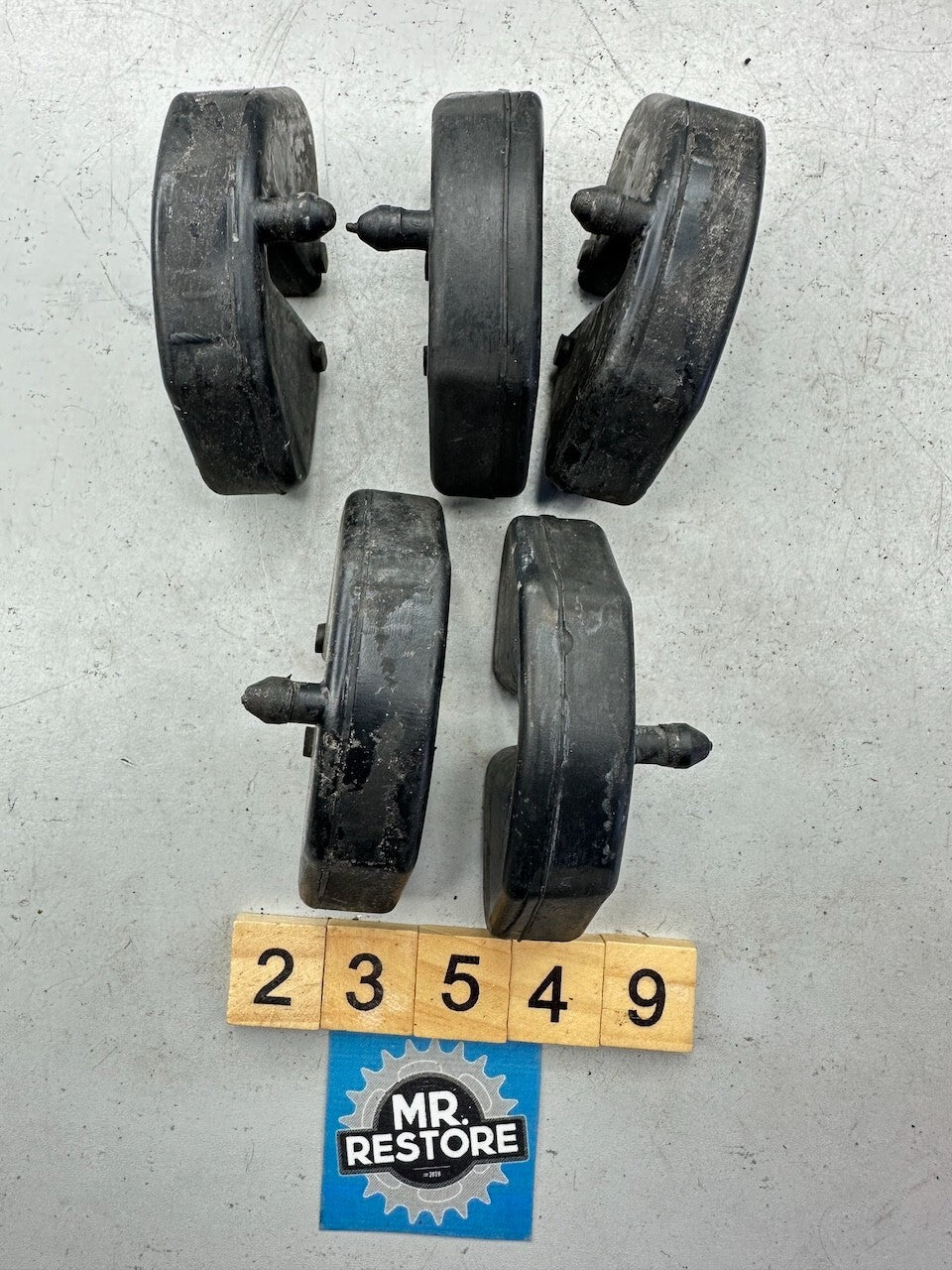 Suzuki GSF600 GSF250 Bandit GSXR400 GSX400 GSX250 Across - Rear Cush Rubber (x5)