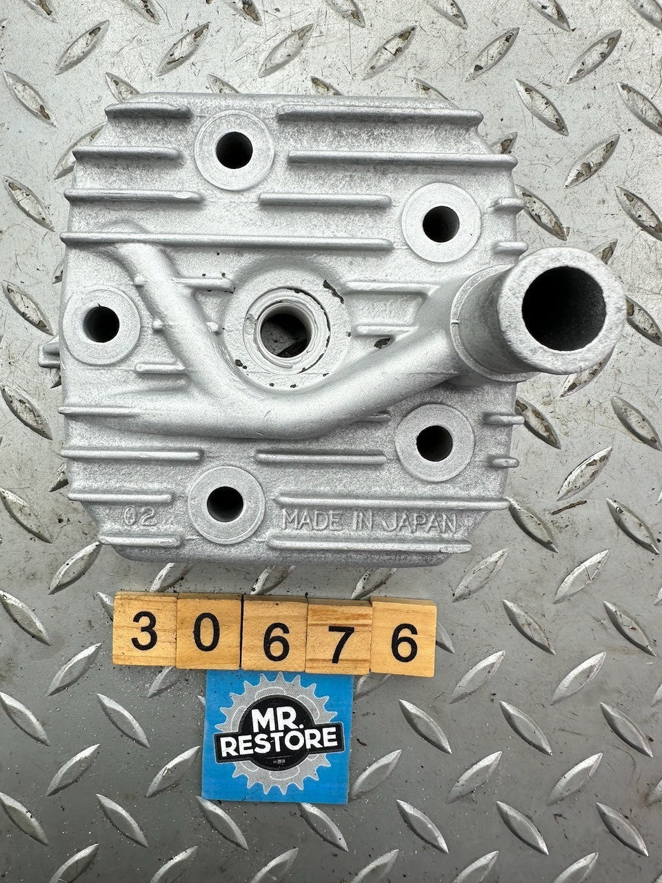 Kawasaki KX125 1984 Cylinder Head Breather Cover 11001-1160