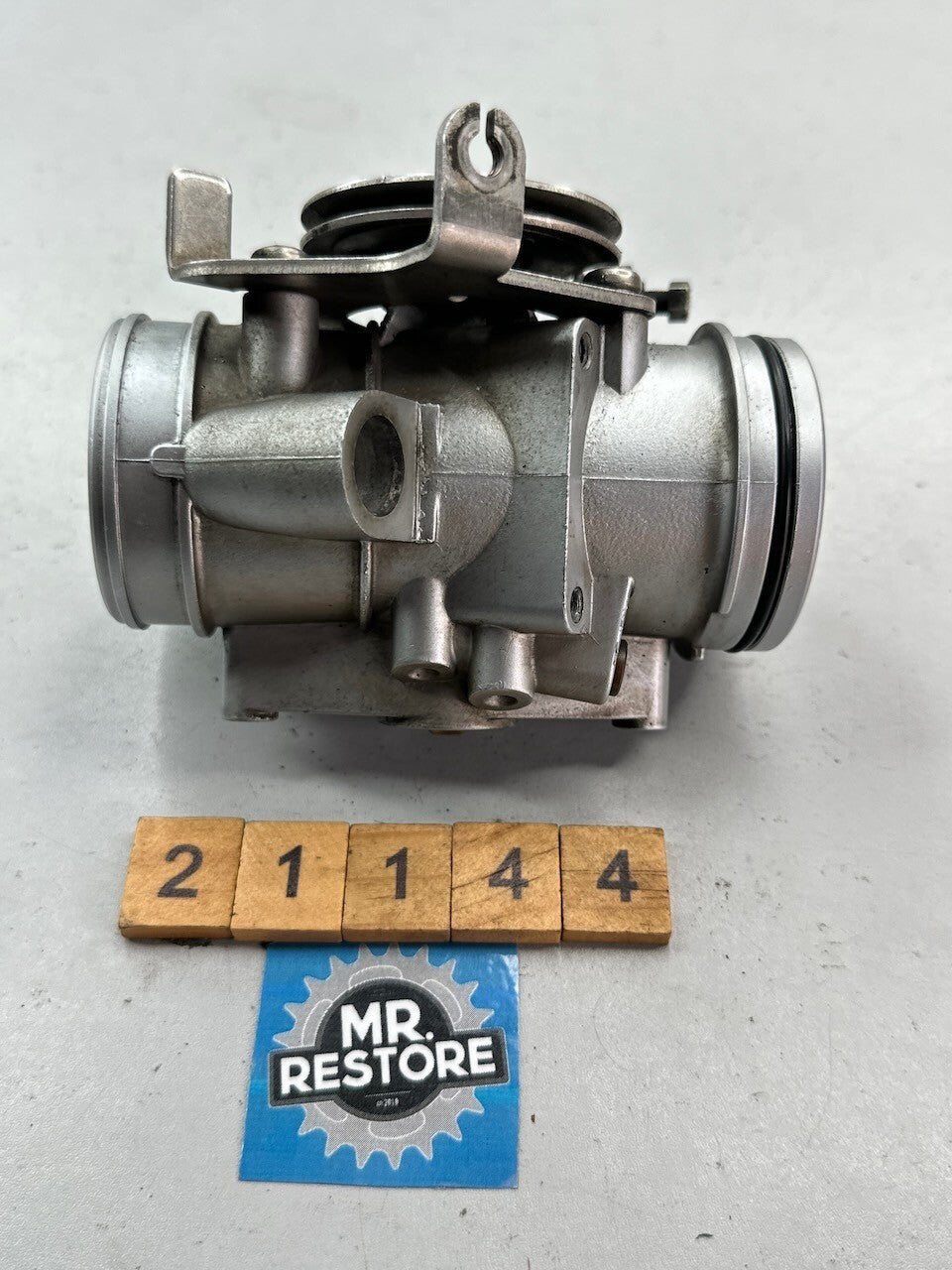 BMW R1100S R1150GS R1150RS L/H Throttle Body Butterfly 13541342495