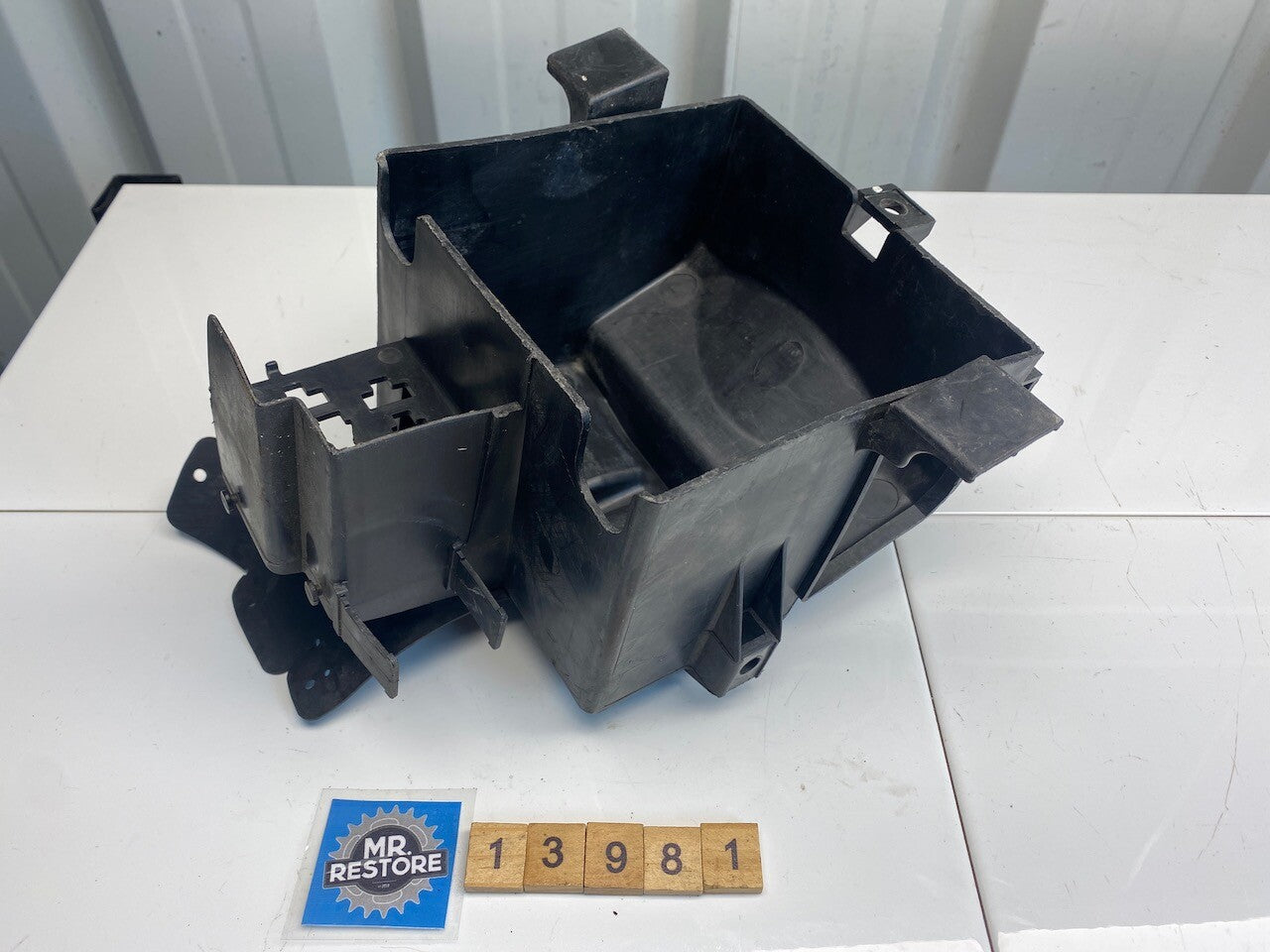Honda CBR600F 1994-98 Battery Holder Box 50325-MAL-600