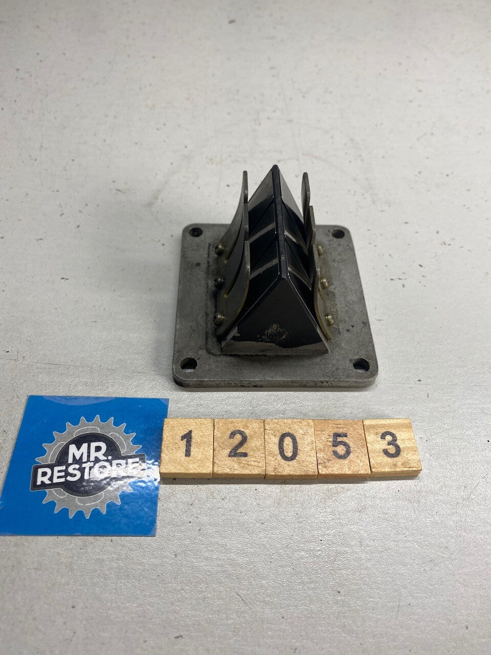 Yamaha MX250A DT250A DT360A SC500 Reed Block 363-13610-00-00