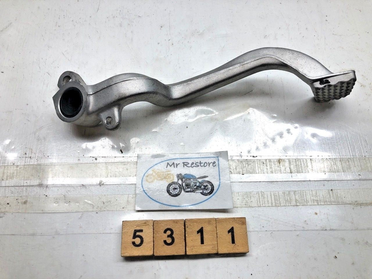 Kawasaki ZZR1100Â ZX1100 GPZ1100 90-01 Rear Brake Pedal OEM 43001-1292 VGC