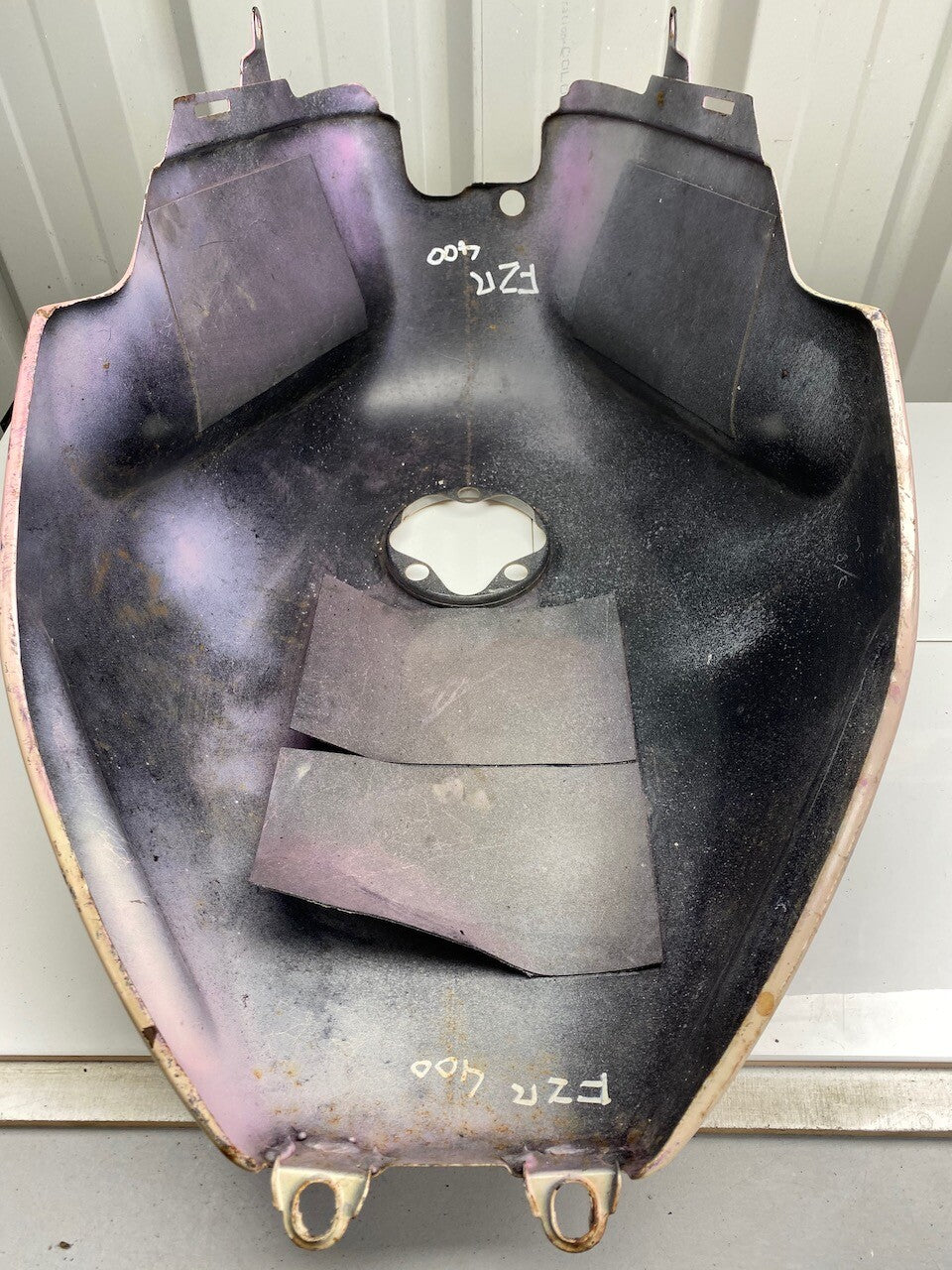 Yamaha FZR400 Metal Fuel Tank Cover Shroud 1991 (OEM Yamaha)