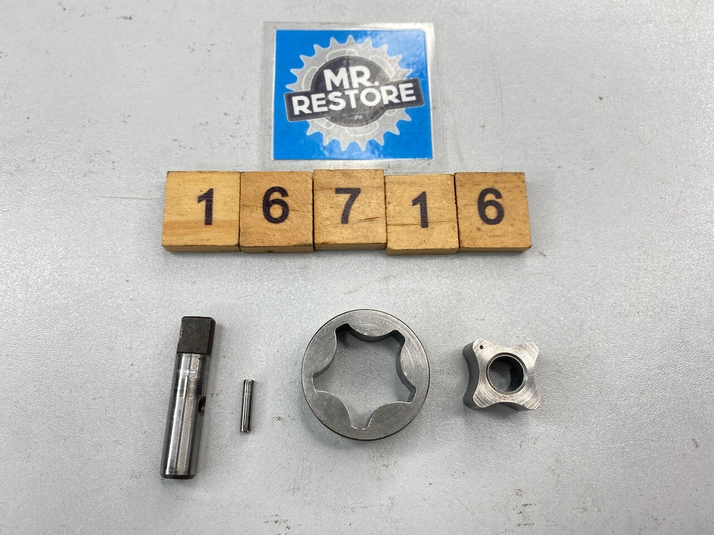 Suzuki RGV250 1989-96 Oil Pump Rotor Set 16410-12C00