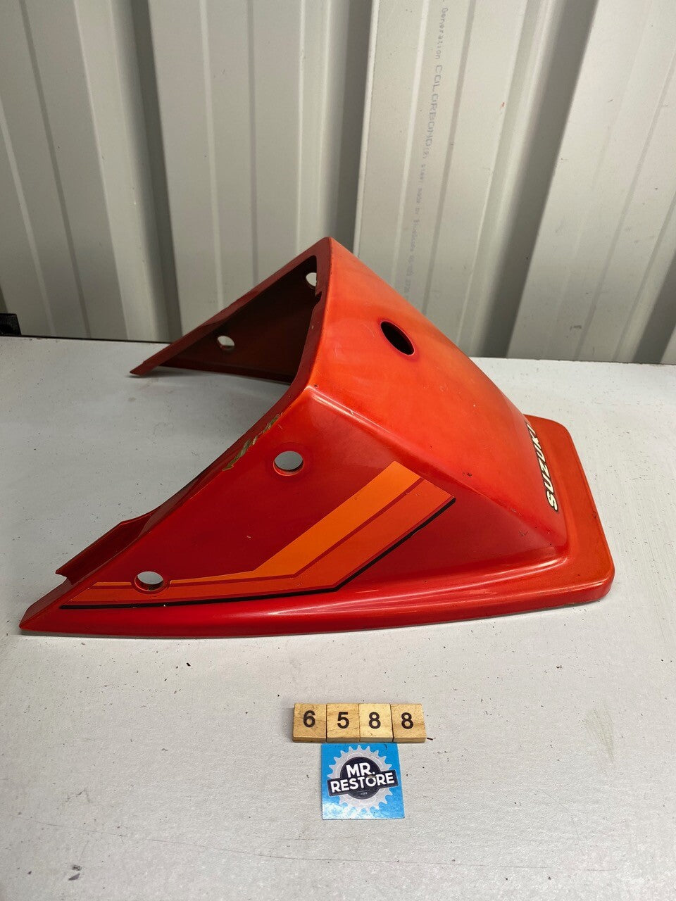 Suzuki GSX 250 1981 Tail Piece