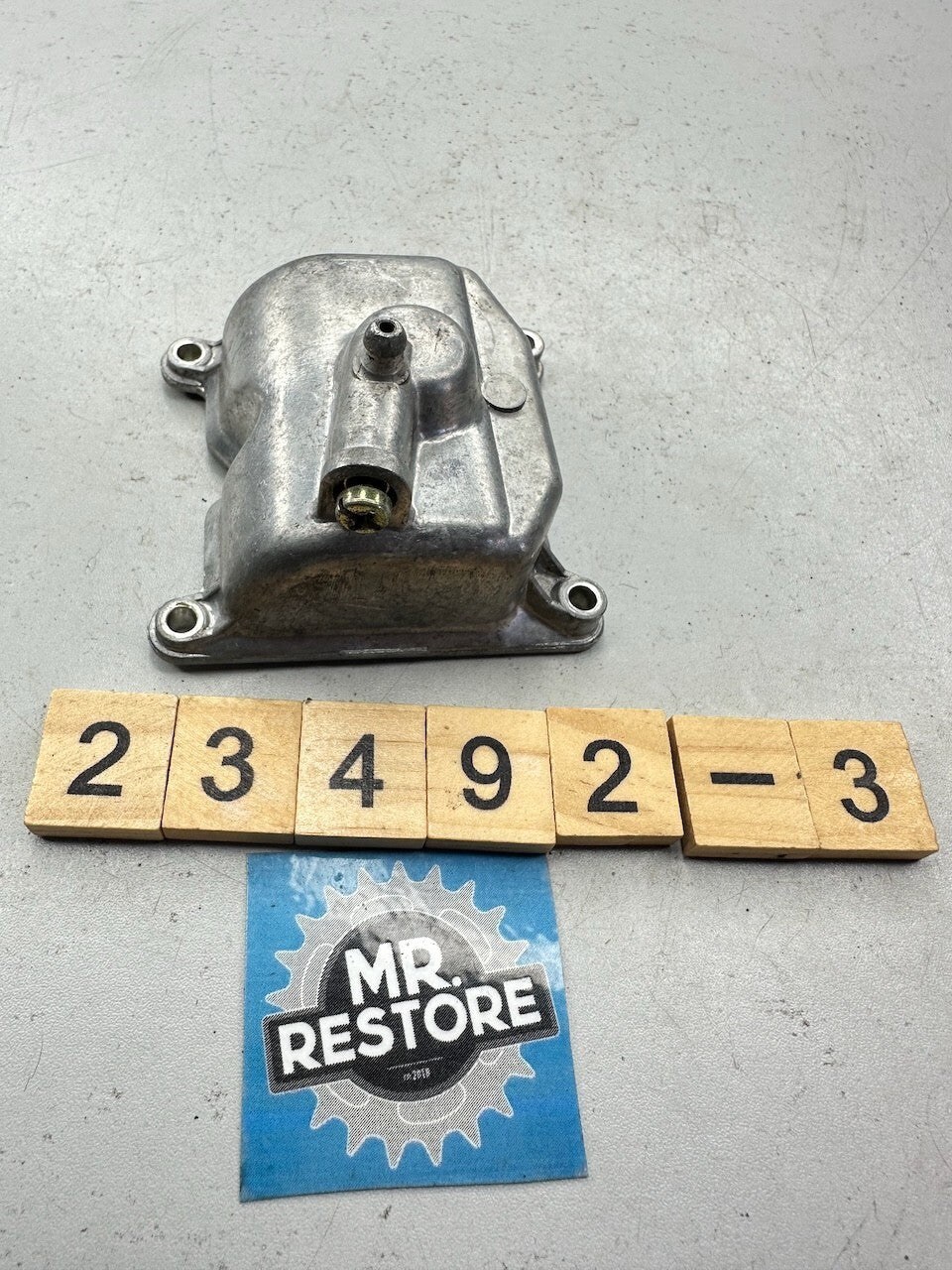 Kawasaki ZX1000 GPZ1000RX '86-88' Float Chamber Bowl 832