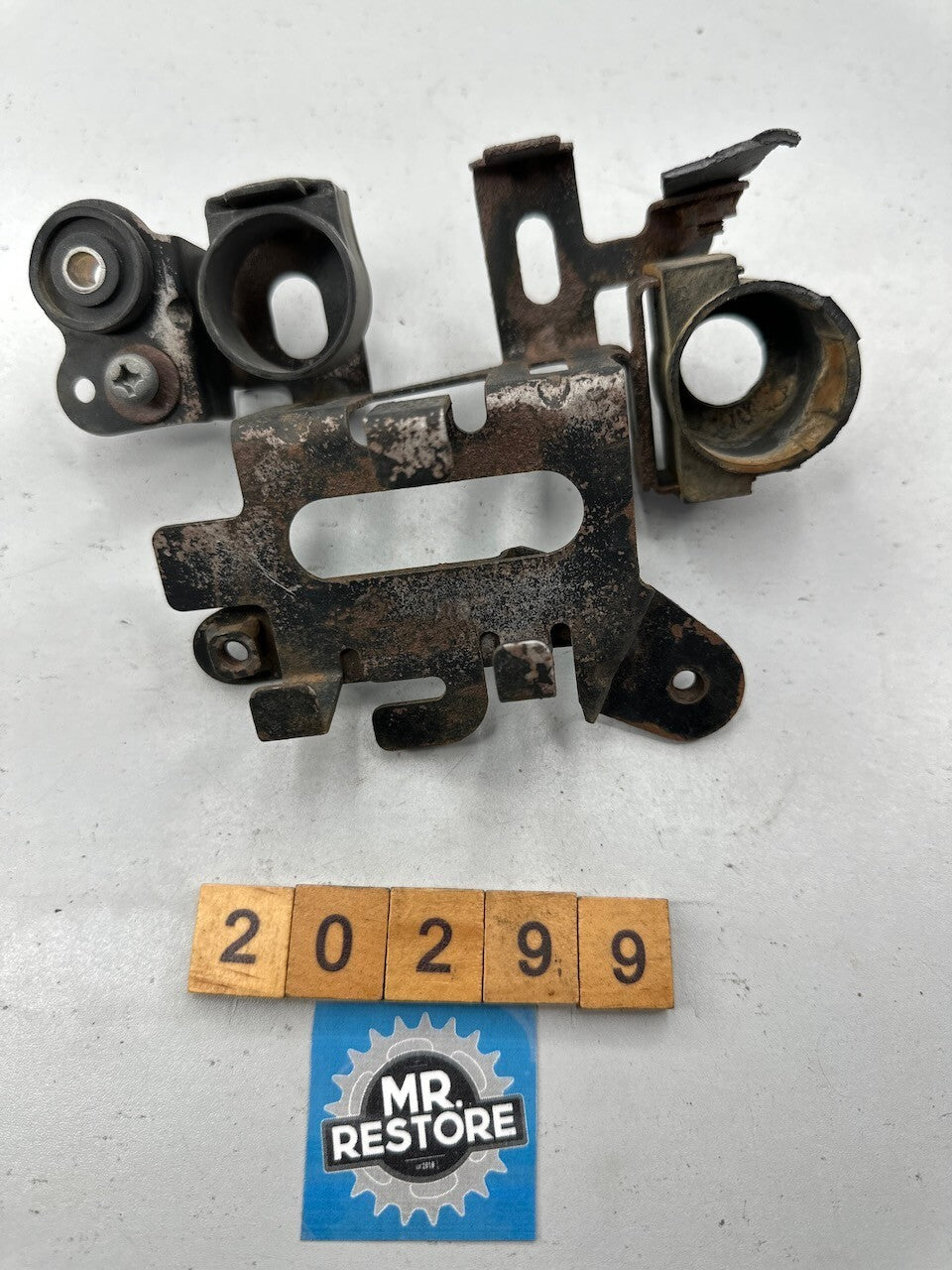 Kawasaki GPZ1100 KZ1000 Z1000 KZ750 Z750 Electro Base Bracket Holder 11034-1669