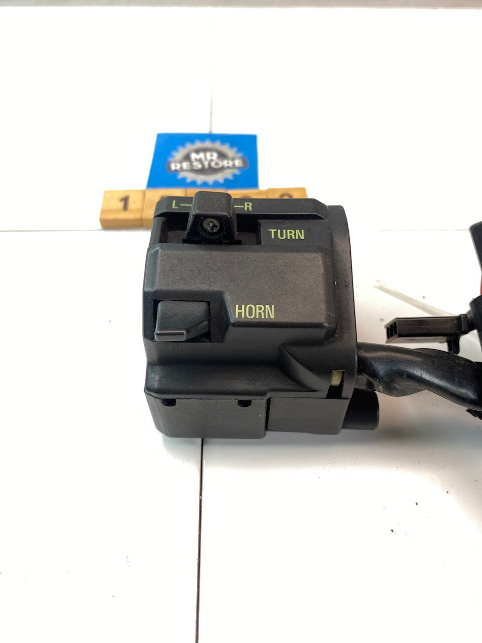 Kawasaki GPX250 L/H Handle Bar Switch & Choke Lever - Hi Lo Turn Horn
