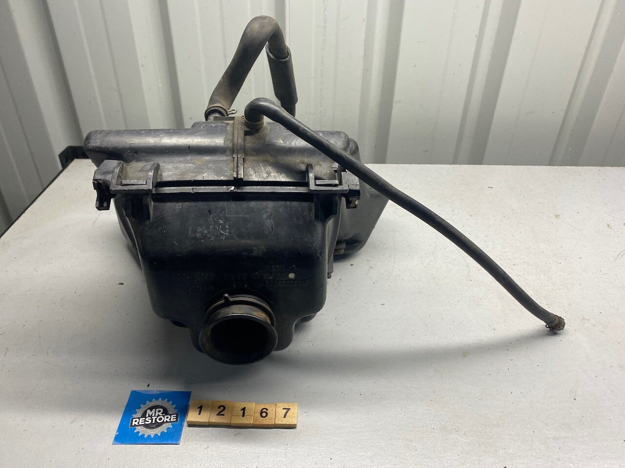 Suzuki RF900 Air Box Air Cleaner, Inlet Tube & Hoses
