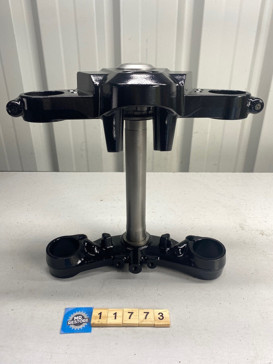 Kawasaki ZR750 Zephyr Fork Clamp Triple Tree K450A - Reconditioned
