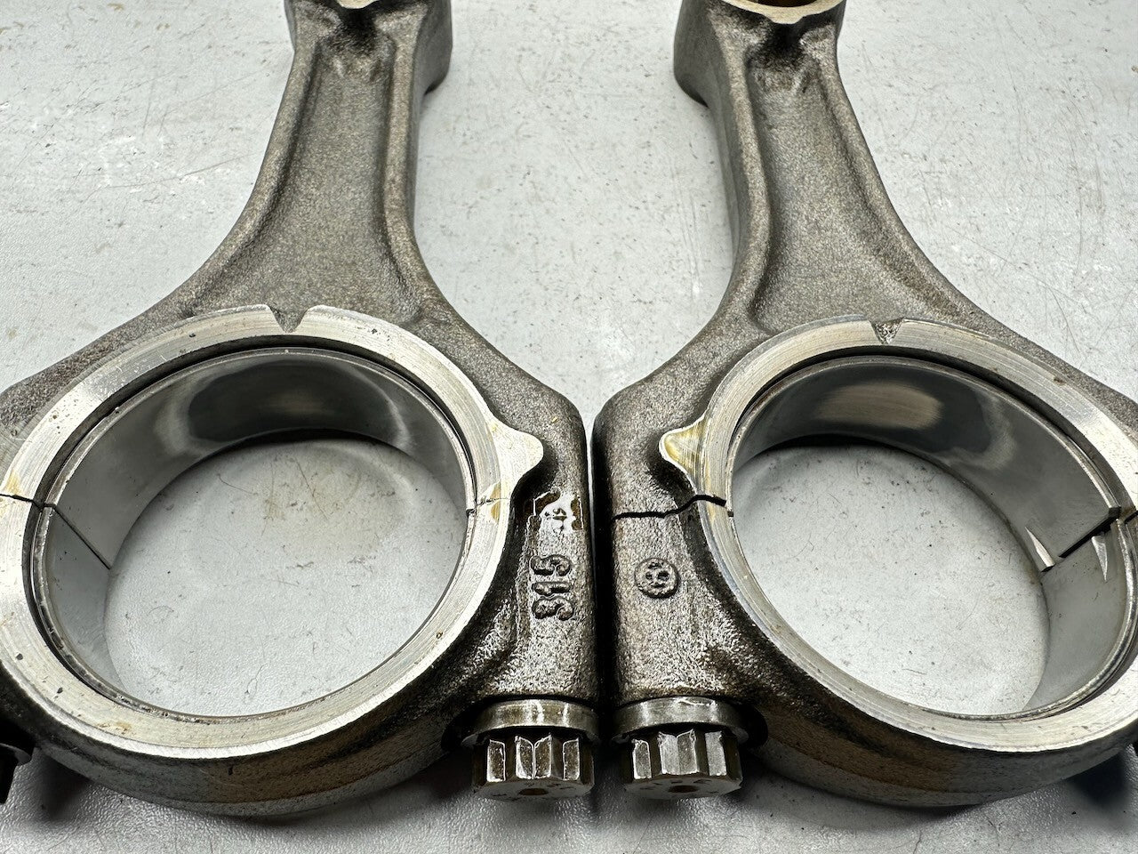 BMW R1200GS R1200R R1200S R900RT R NineT Pair of Connecting Rods