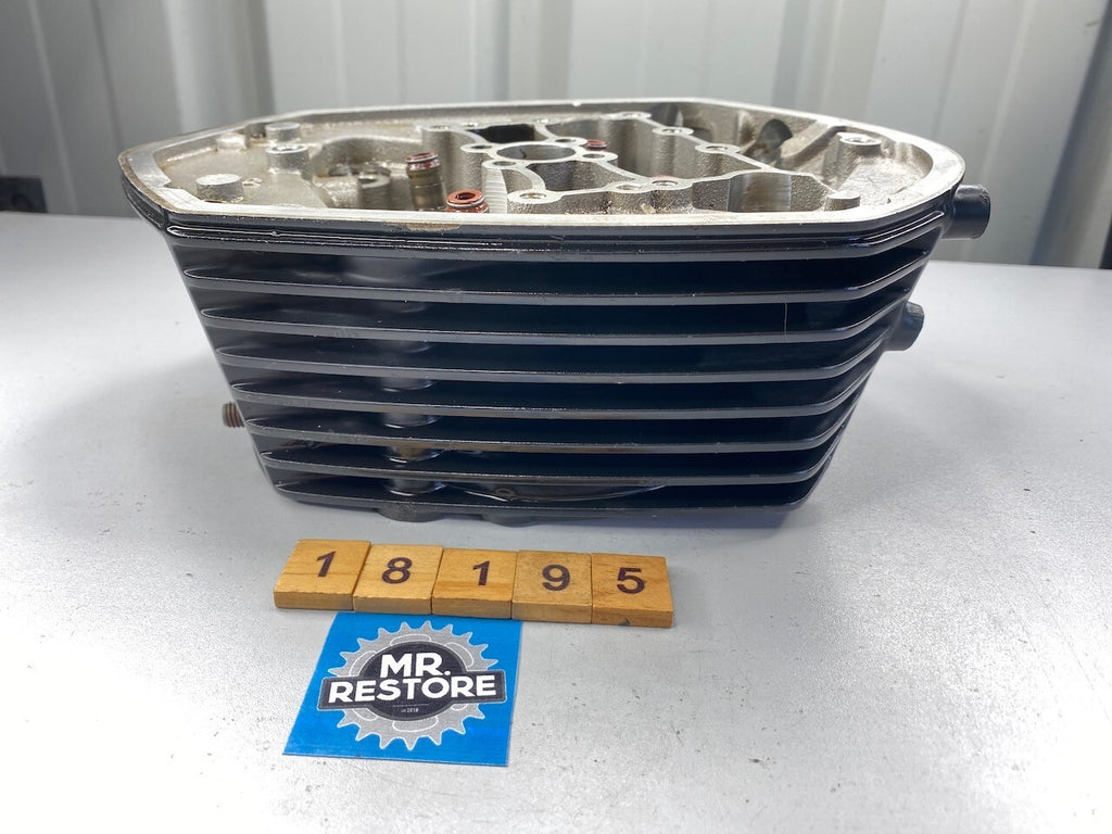 BMW R1200GS R/H Cylinder Head 7723604