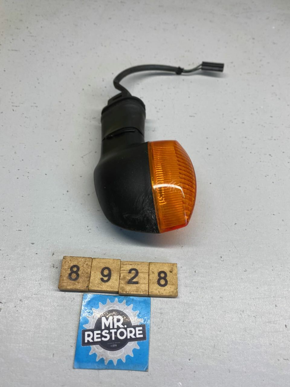 Yamaha R1 R6 FZ1 FZ07 FZ09 MT01 XJ6 R/H Indicator Turn Assy OEM