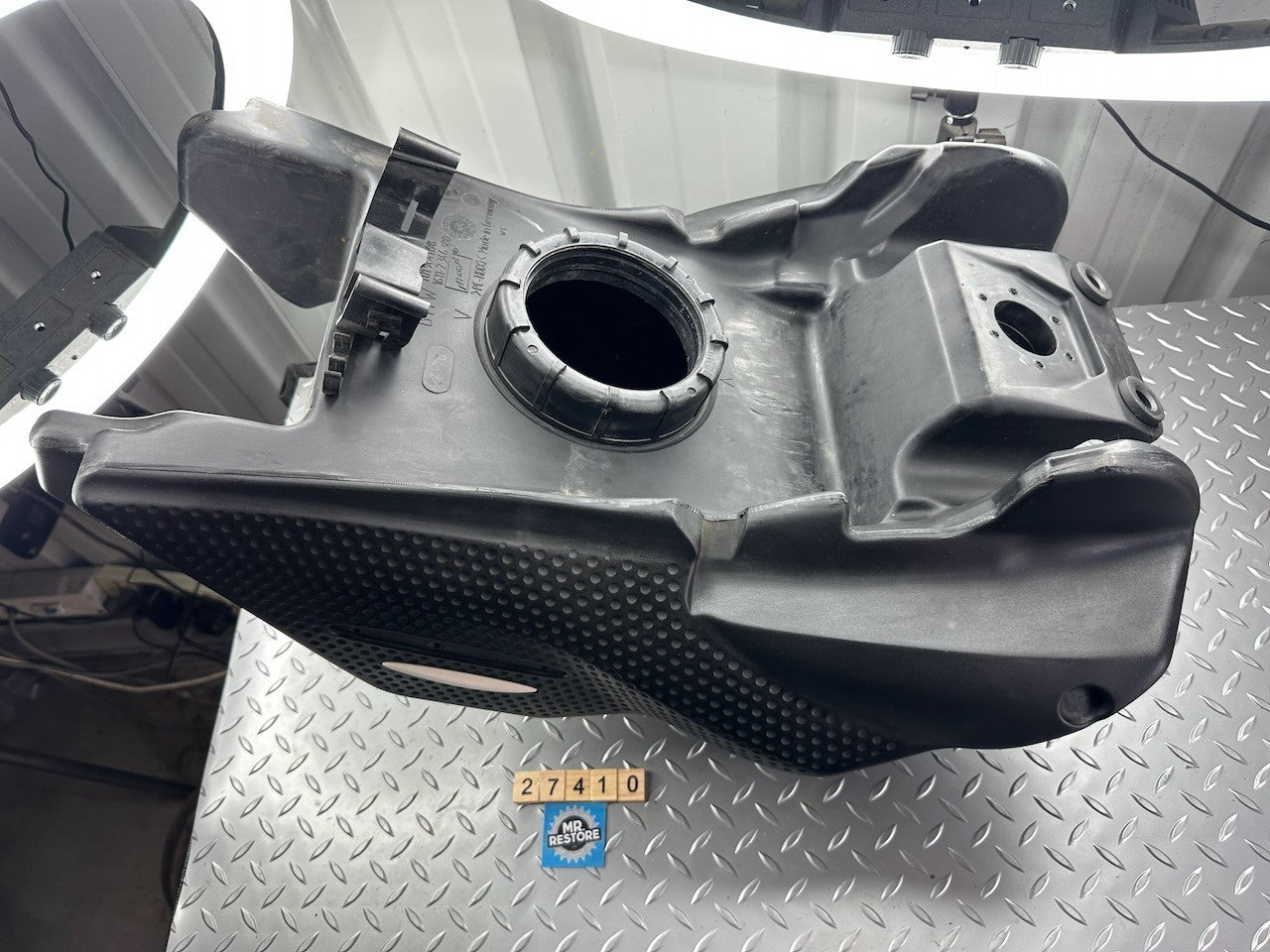 BMW F650GS '99-07' Dakar G650GS '08-10' Fuel Tank 16112346380