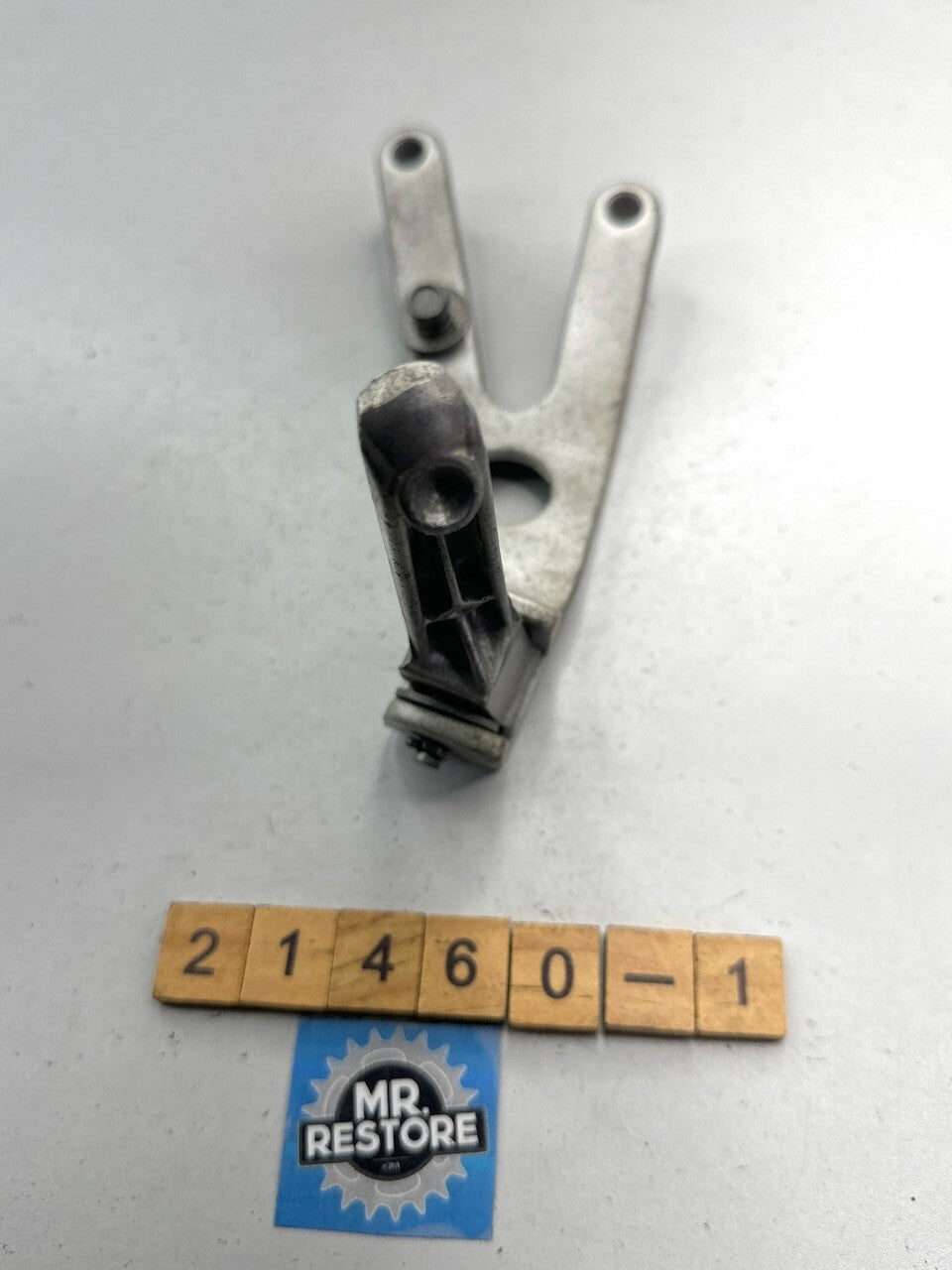 Yamaha TZR250 1KT 2MA Right Pillion Bracket & Footrest 1KT-2742L  1HX-27441