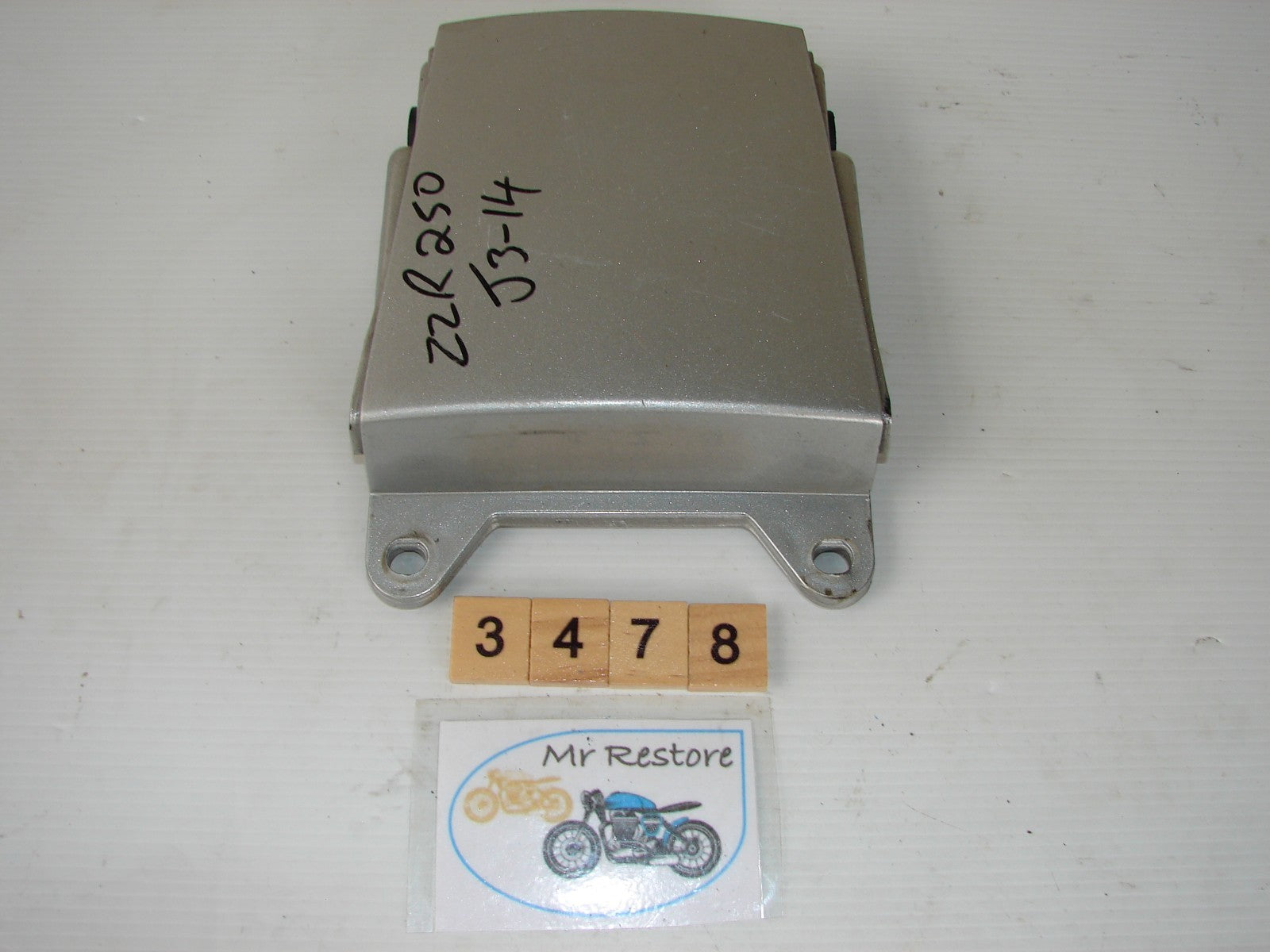 Kawasaki  ZZR250 tail cover 14024-1906 - In Various Colours