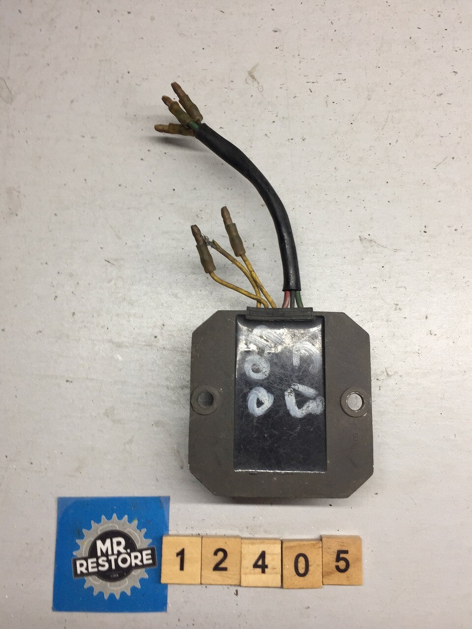 Honda CB250 CB400 Regulator Rectifier OEM SH232-12