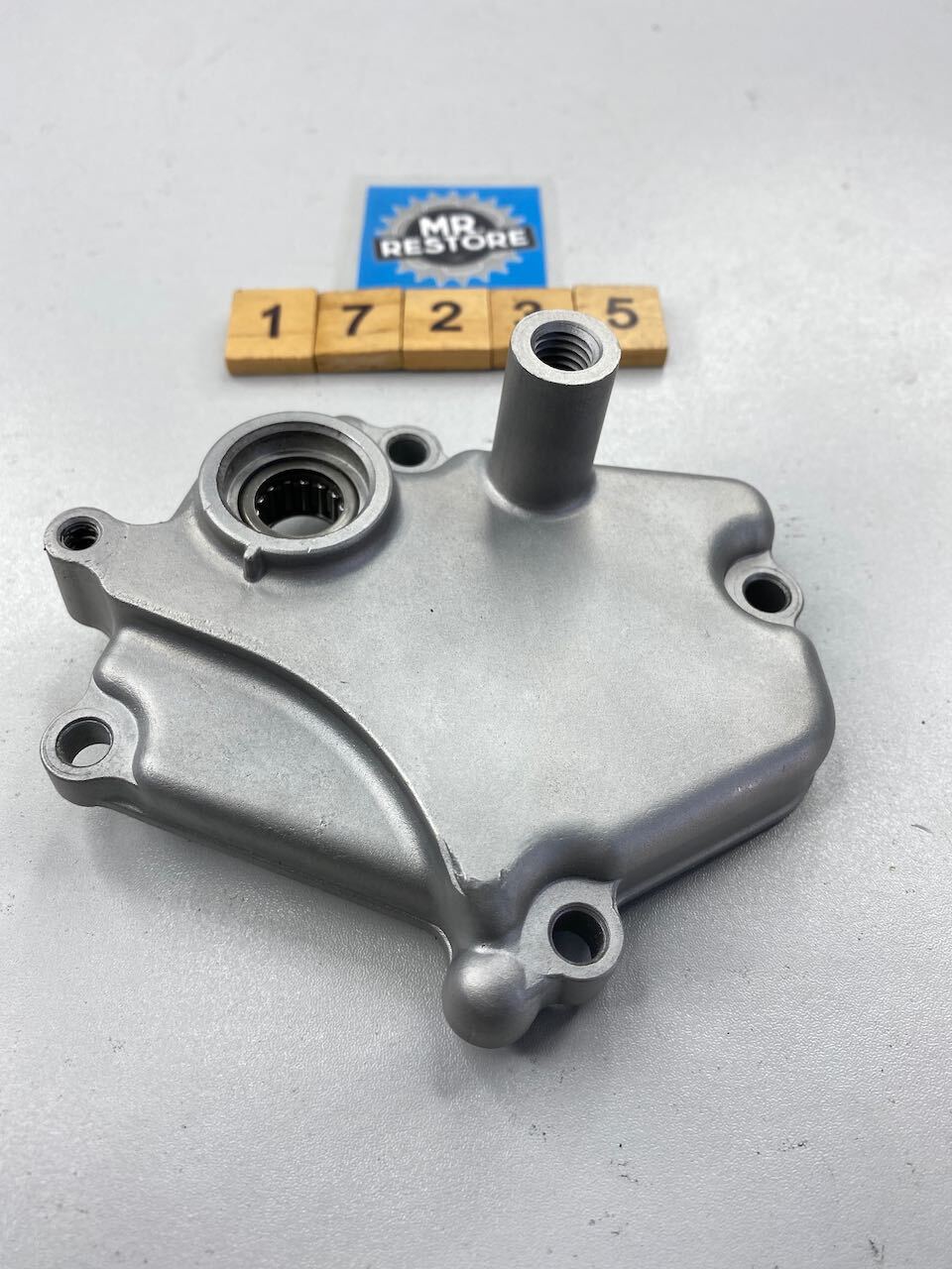 Kawasaki KR250 KR-1  KR-1R  KR-1S Transmission Cover 14024-1593 Vapour Blasted