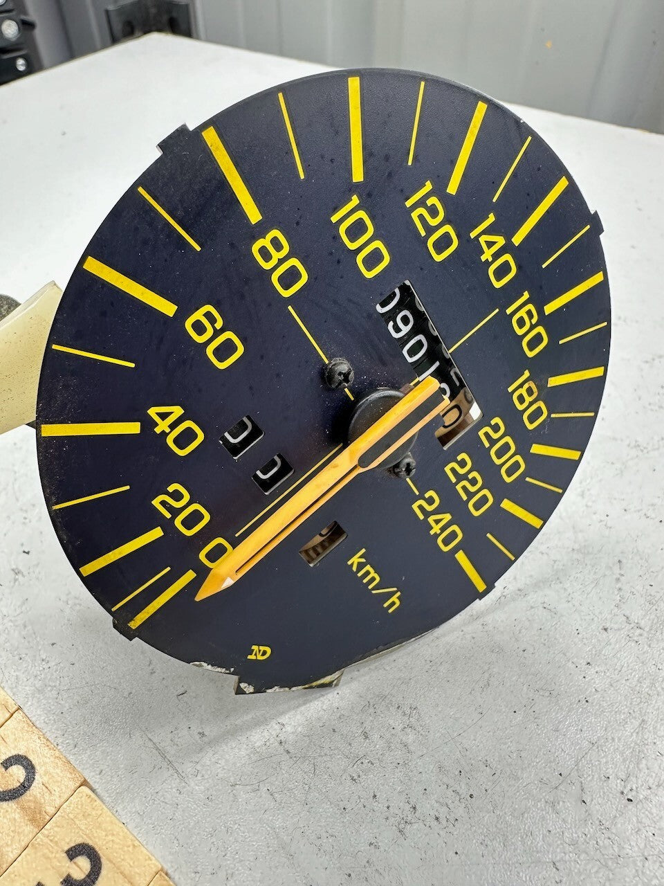 Honda CBX750 KMH Speedometer only showing 9000ks (tested)