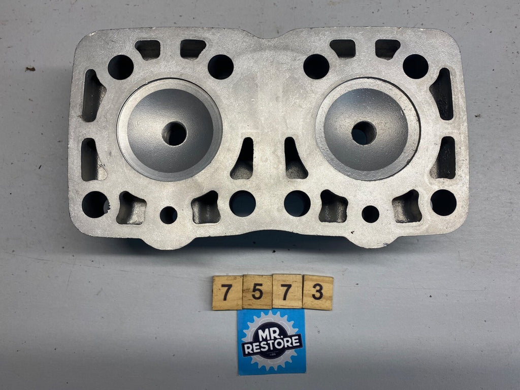 Suzuki RG250 Gamma Cylinder Head Mk2 (re-painted)