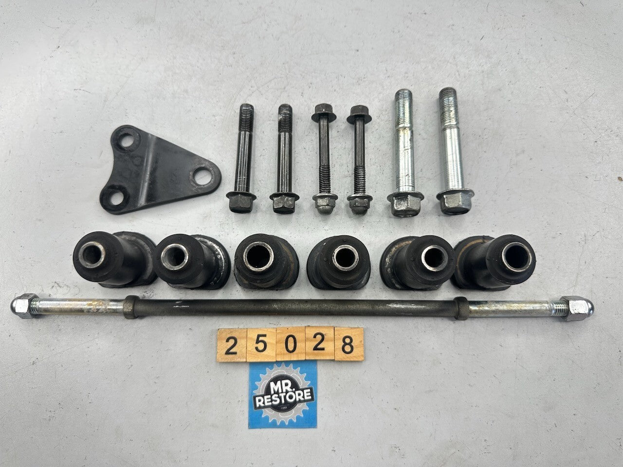 Yamaha V-Max 1200 VMX12 '85-03' Engine Mount Bolts & Dampers