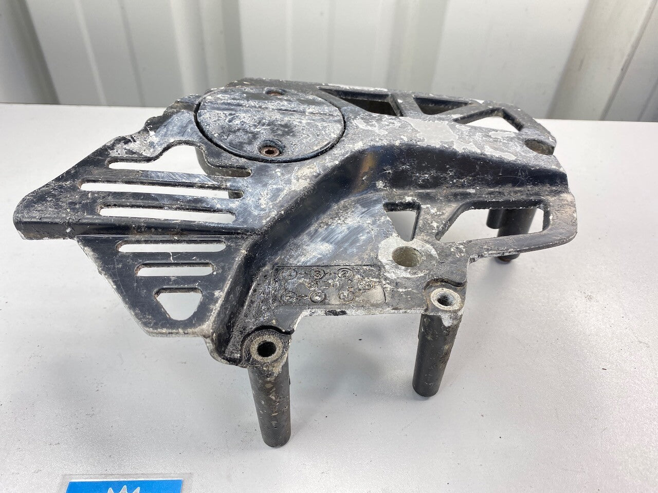 Suzuki GSXR400 1984-85 Engine Sprocket Cover 
