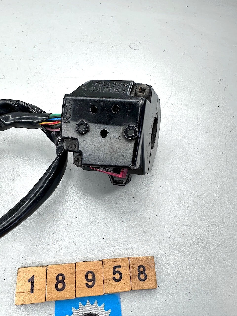 Yamaha RZ500 RZV500R RD500LC YPVS OEM L/H Handlebar Switch
