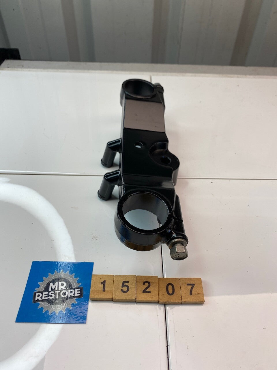 Suzuki RG250 Steering Stem Head 1986 Re-painted