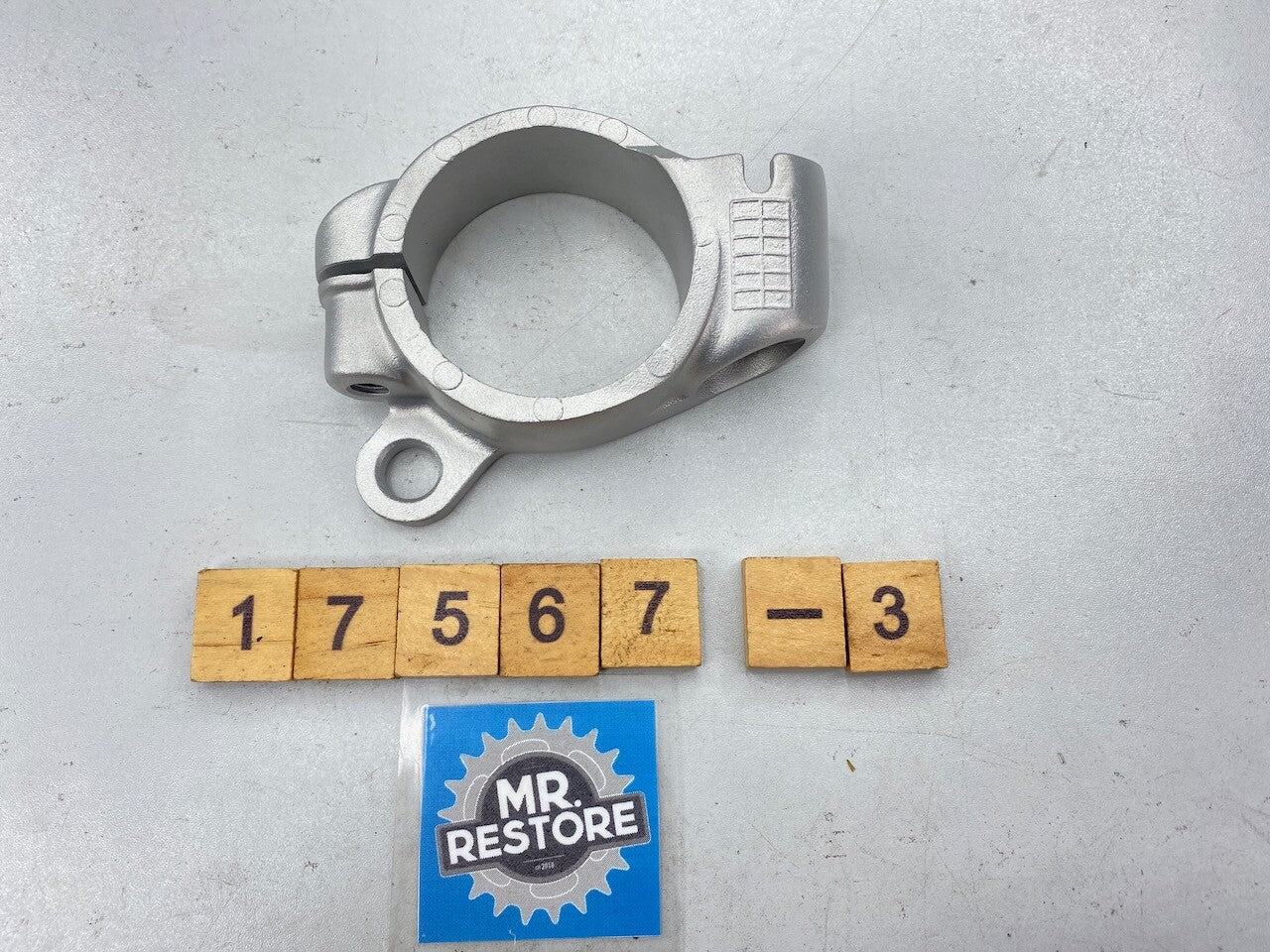Kawasaki ZXR250C ZX250 1991-99 R/H OEM Handle Bar Clamp - Vapour Blasted
