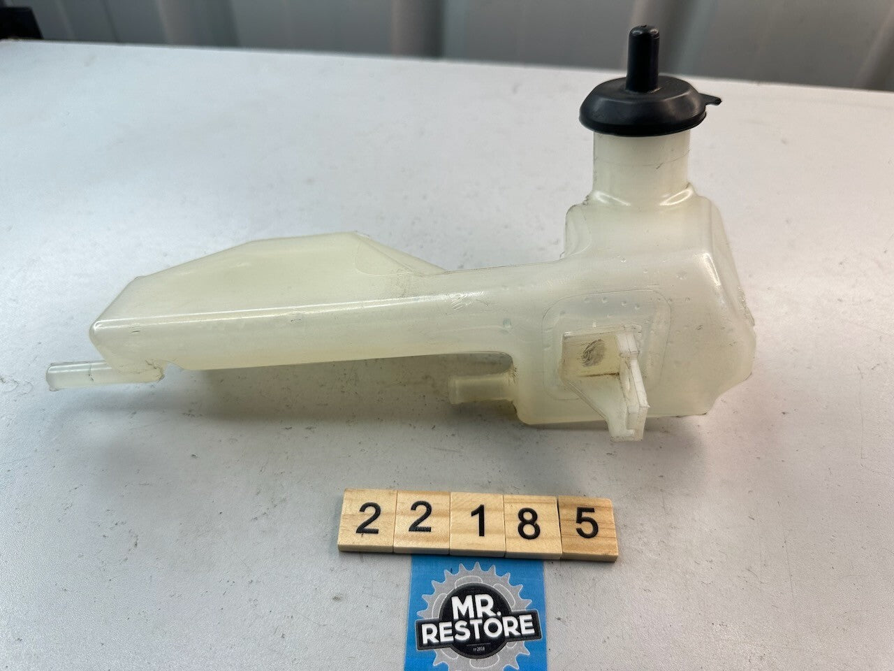 BMW G650GS F650GS Radiator Coolant Tank 2345238