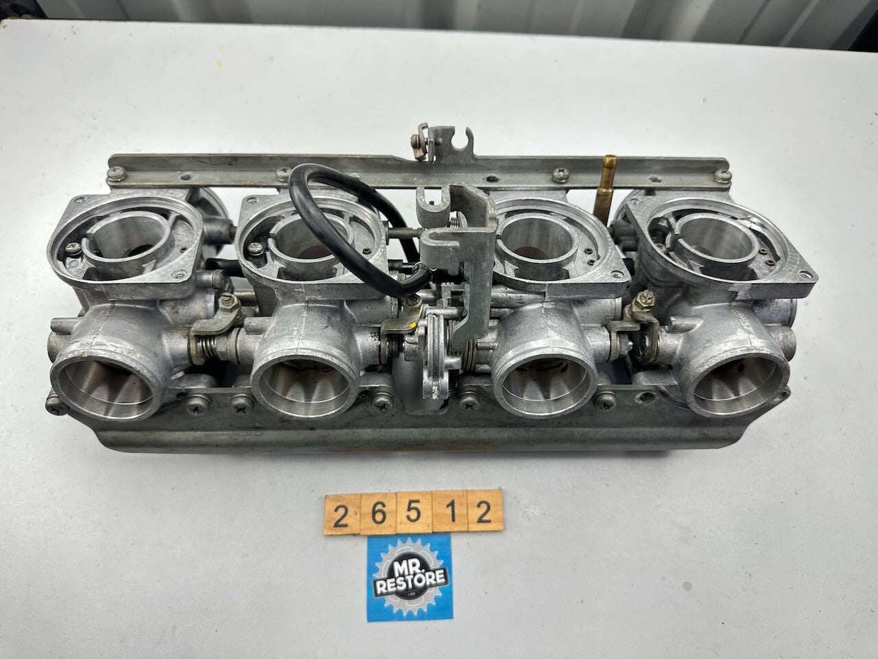 Honda CB900 F Boldor Set of Carburettors Carburetors Keihin 51A (1 is damaged)