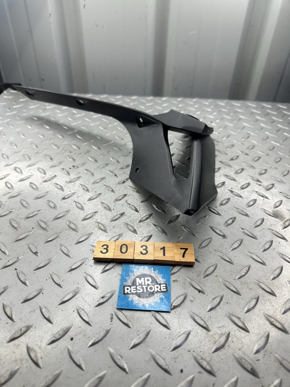 Kawasaki KLZ1000 Versys 1000 2019 Upper Right Fairing Panel Trim 55028-0683