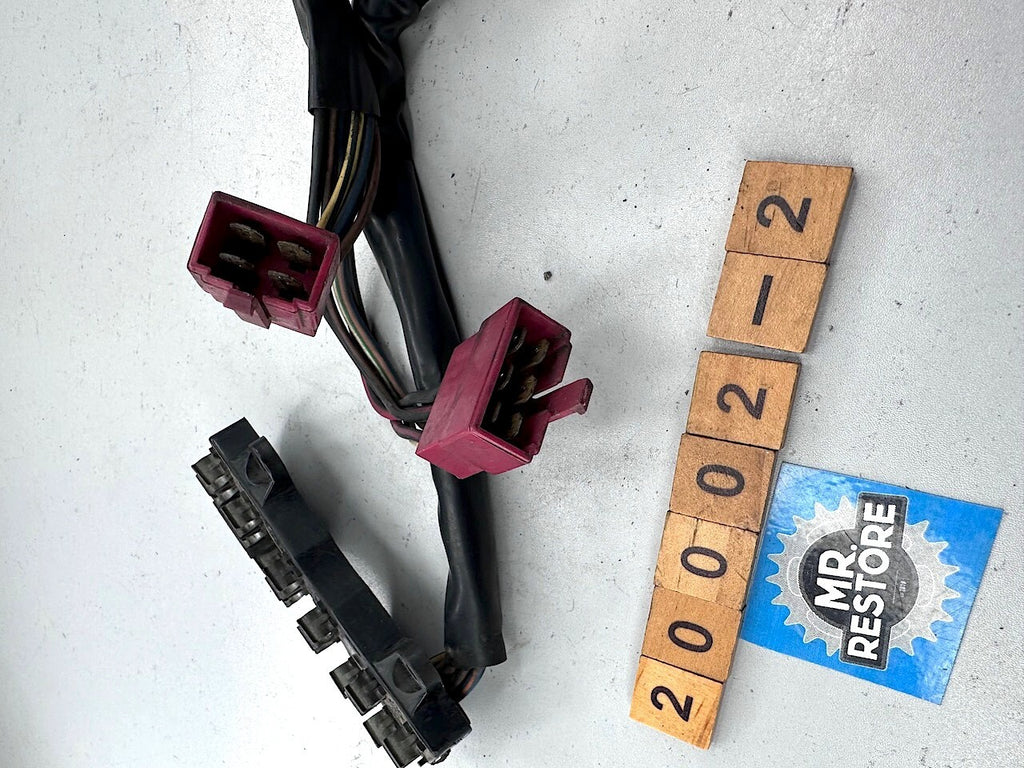 Honda VF1000 F Interceptor  Fuse Box 38200-MB6-005