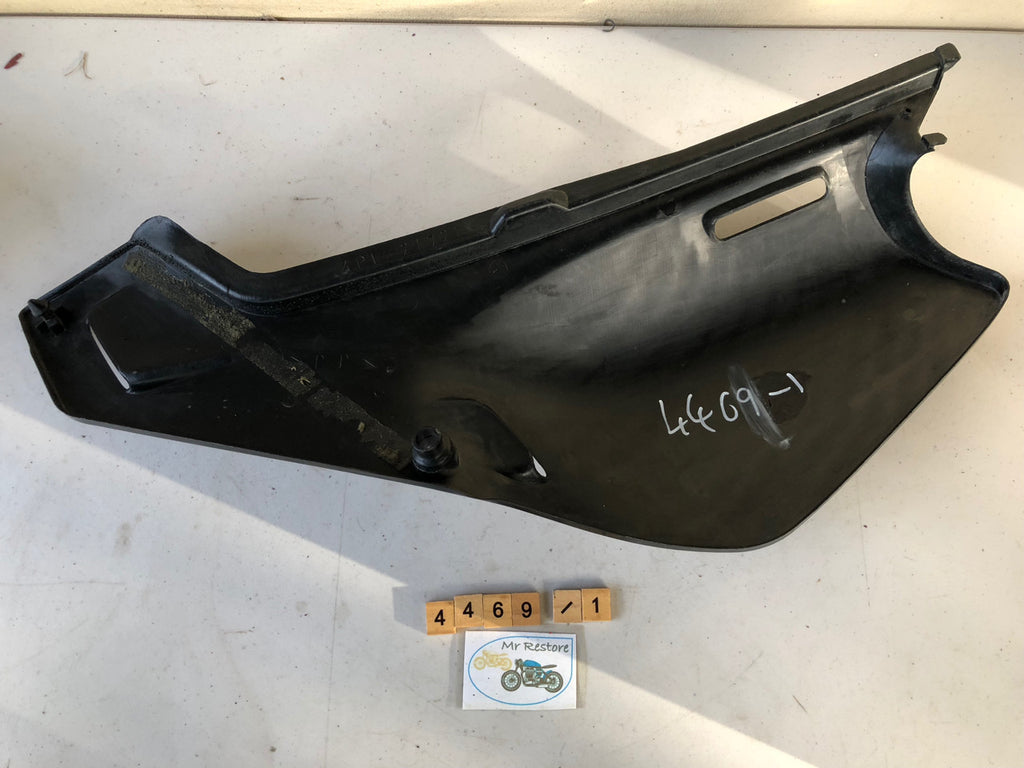 Yamaha XT660 Side Panel Genuine OEM 4PT-21721