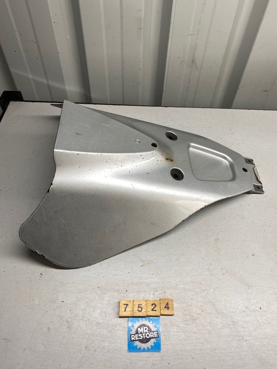 Suzuki GSXR1300 Hayabusa Lower Fairing Panel Belly Pan Skirt 94661-24F0
