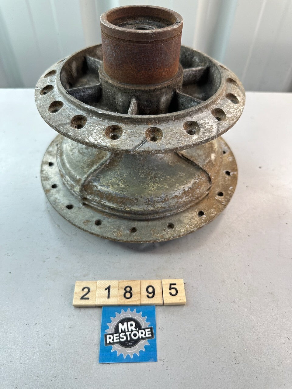 Suzuki TS250 TS400 Rear Wheel Hub