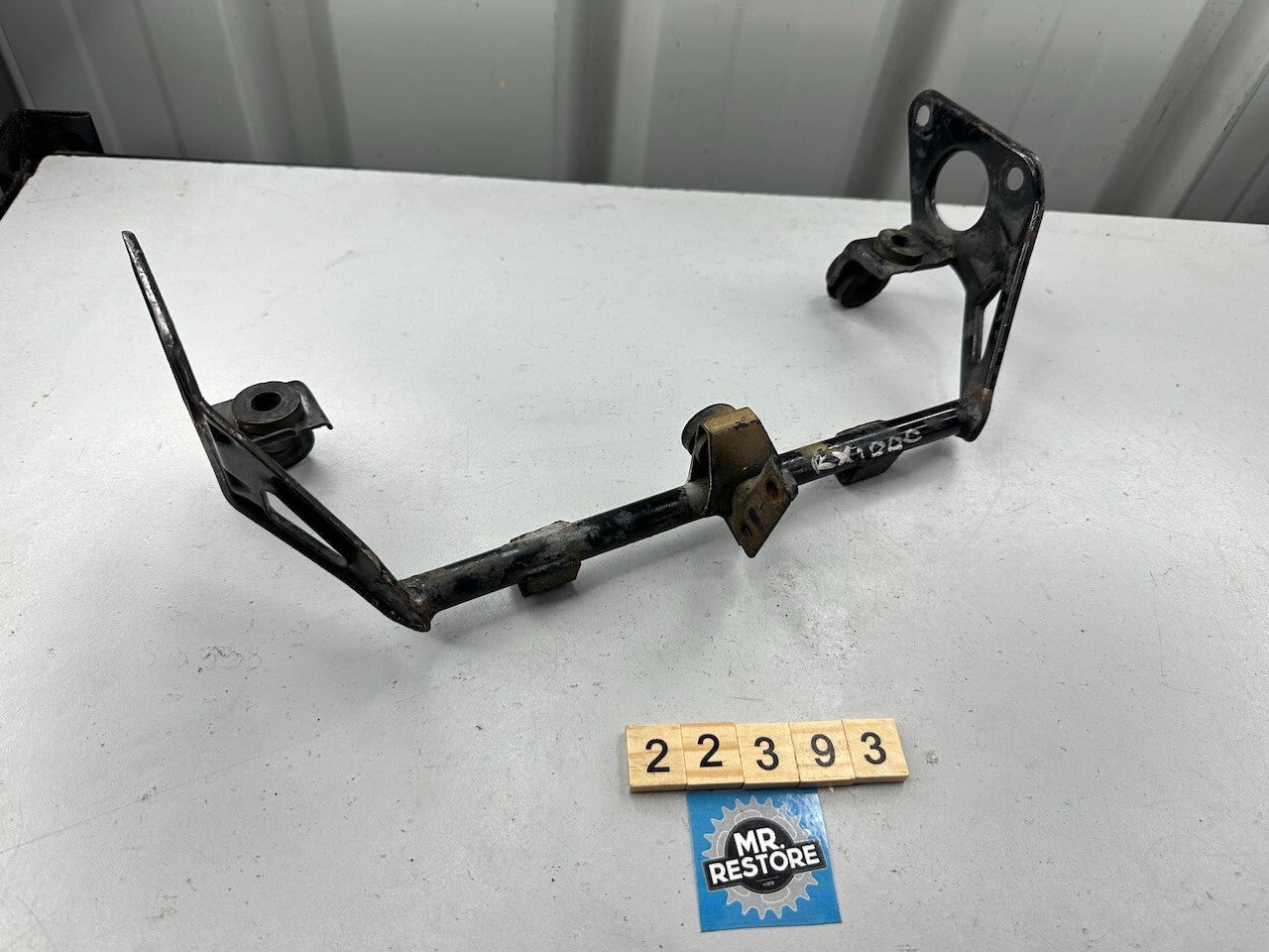 Kawasaki GPZ1000RX ZX1000 1986-88 Oil Cooler Bracket 11044-1198