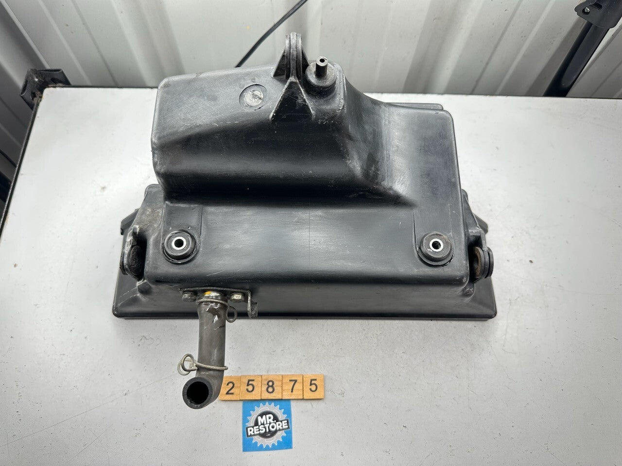 Kawasaki Z1300 KZ1300 '79-82' Air Cleaner Lower Case Box 11011-1022