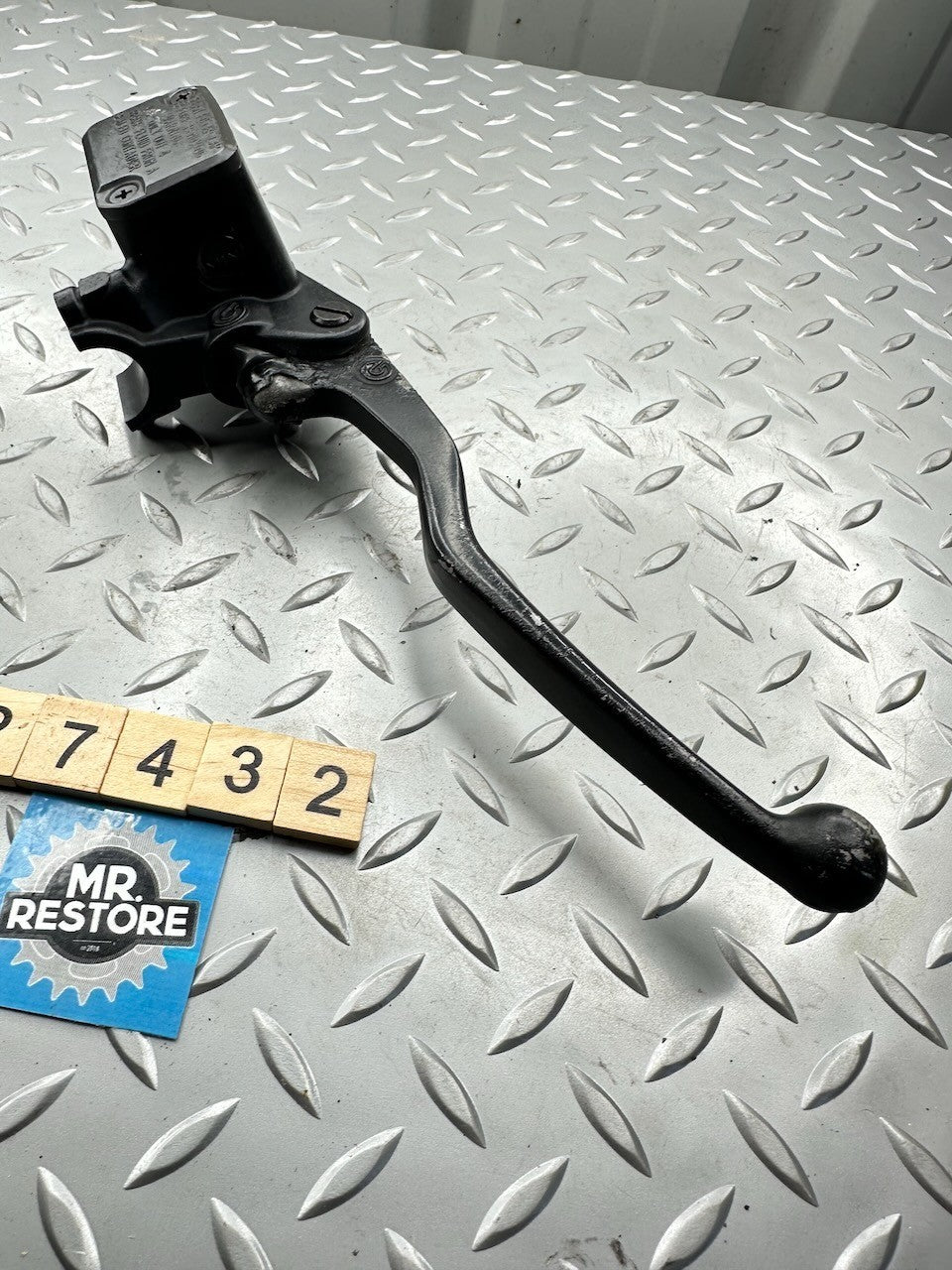 BMW F650GS '99-07' OEM Front Brake Master Cylinder & OEM Lever 32727675260