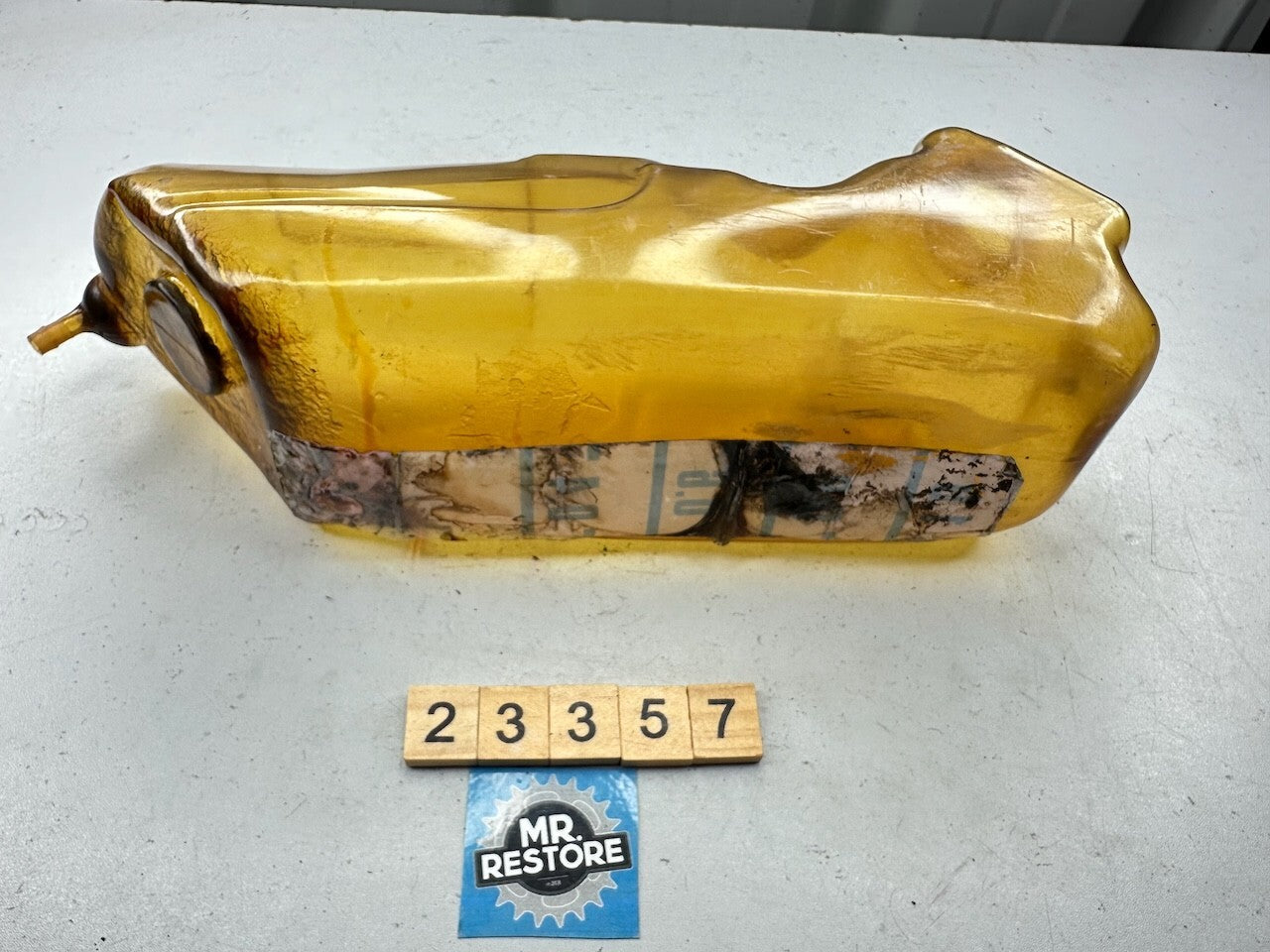Yamaha V70 V80 V90 Two Stroke Oil Tank