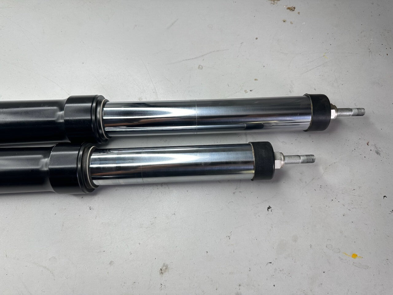 BMW R1200GS ADV 2007 Pair of Straight Forks 7664958  7664957