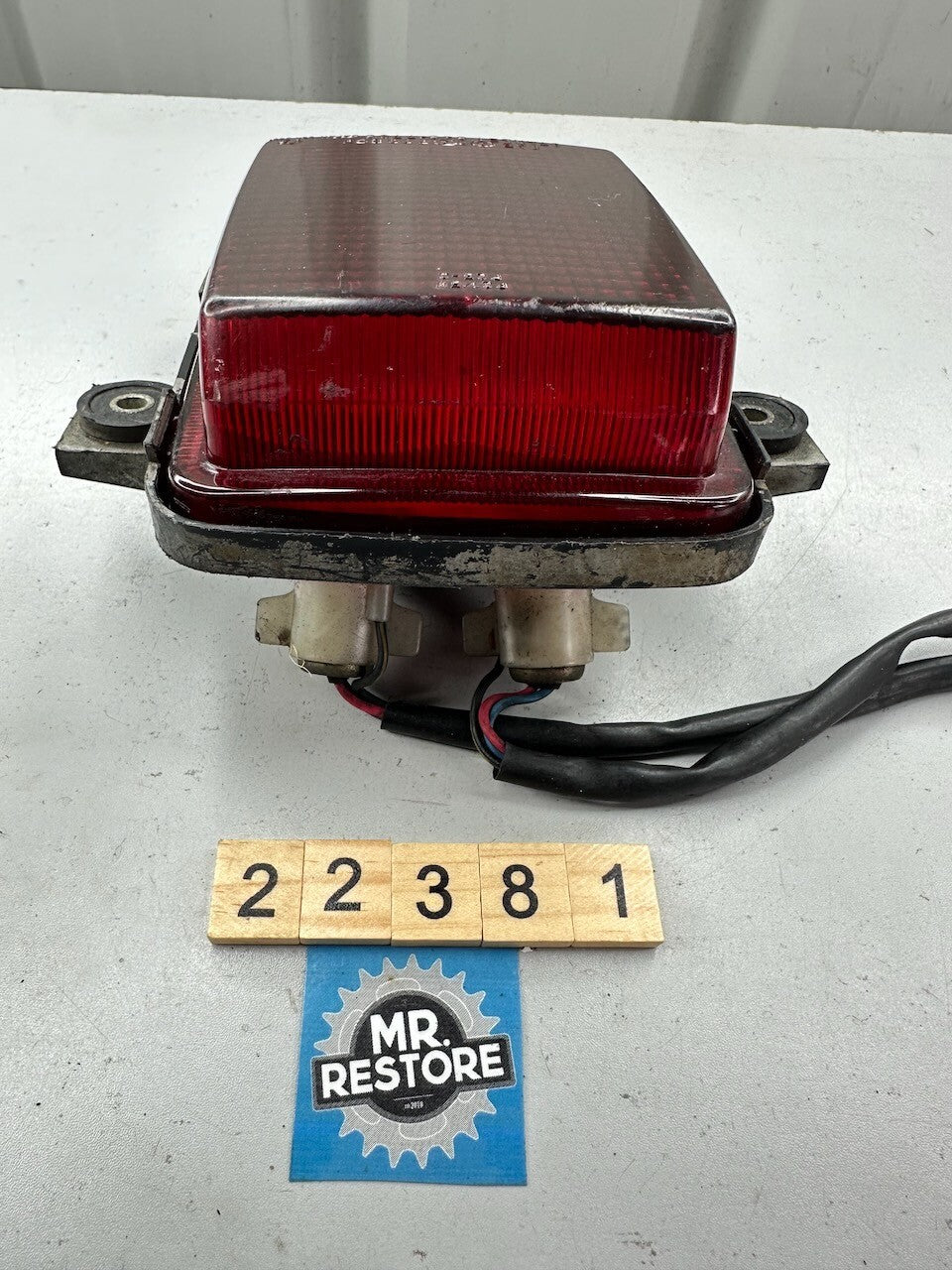 Kawasaki GPZ1000RX ZX1000 1986-88 Rear Light Taillight (tested) 23025-1119
