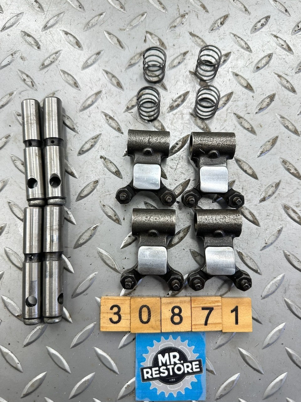 Suzuki GSX550 83-84 GSX250 82-83 GS550 83-86 Valve Rocker Arm & Shaft Set
