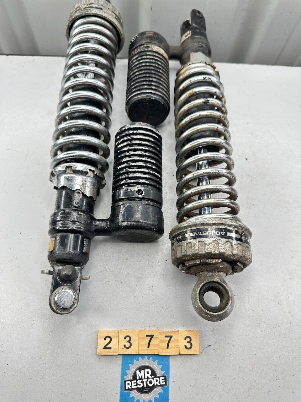 Honda CB900 Boldor Rear Shock Absorbers 52400-438-671