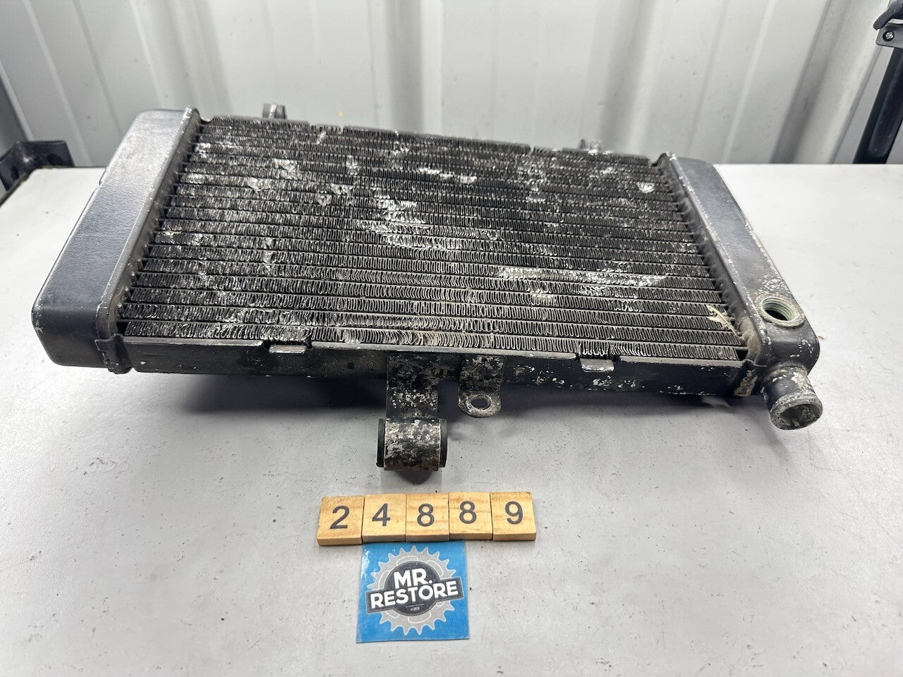 Honda CBR250R MC19 Radiator 19001-KY1-003