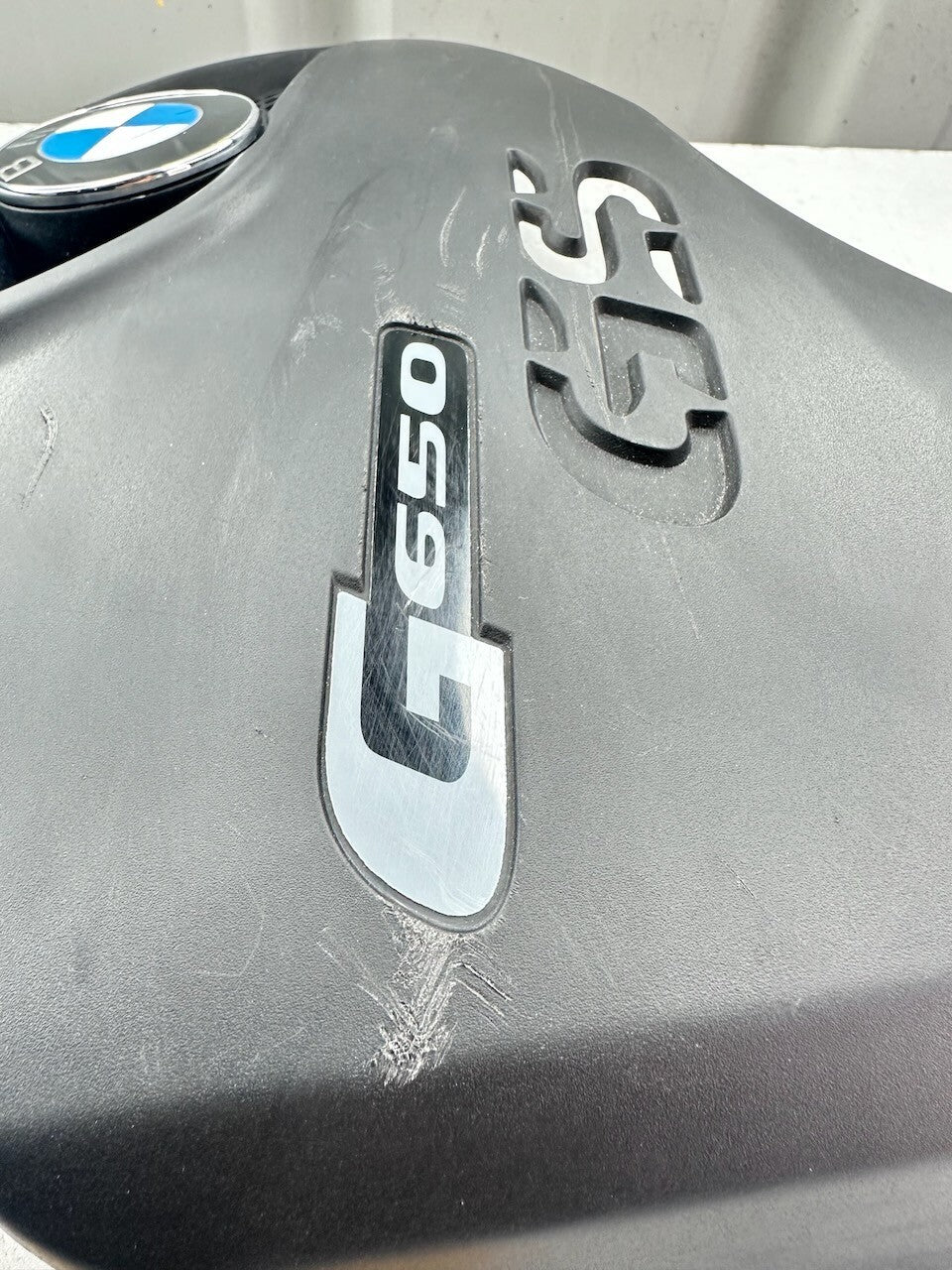 BMW G650GS 2010-16 Left Lateral Trim Plaque Holder Tank Cover